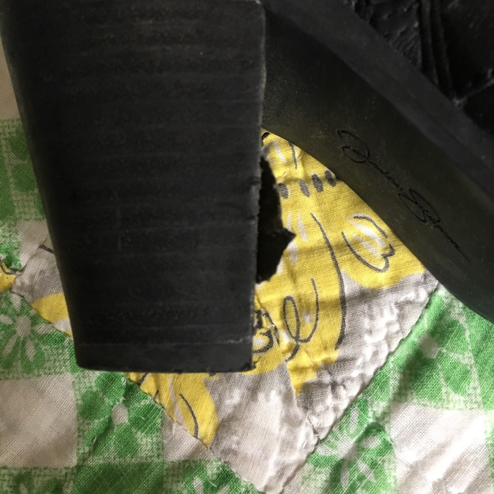 Jessica Simpson Booties! - Picture 3 of 3